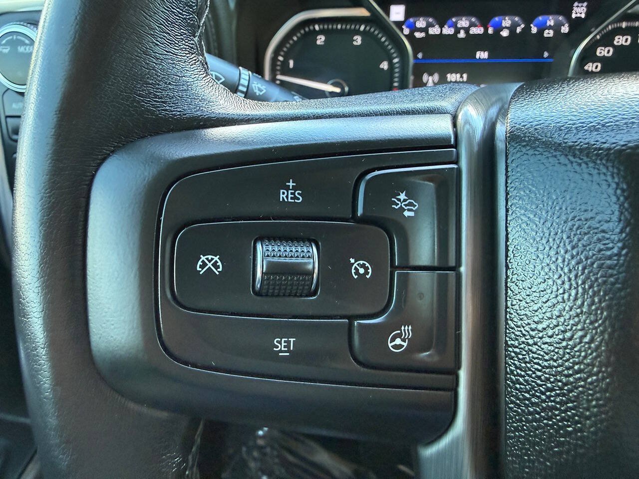 Used 2022 GMC Sierra 3500 Denali w/ Denali Ultimate Package AWD/4WD image 43