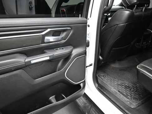 Used 2023 RAM 1500 Laramie AWD/4WD image 17