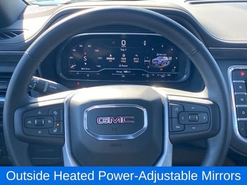 Certified 2023 GMC Yukon SLT w/ SLT Premium Package AWD/4WD image 8