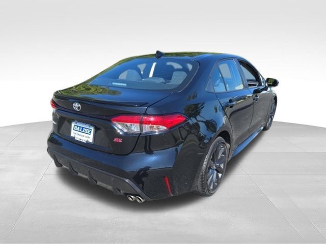 Used 2024 Toyota Corolla SE FWD image 3
