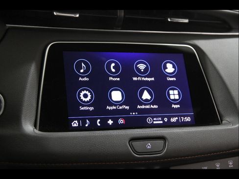 Used 2023 Cadillac XT4 Sport image 10