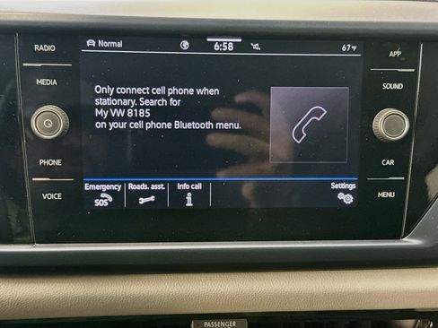 Used 2023 Volkswagen Taos SE w/ Panoramic Sunroof Package AWD/4WD image 22