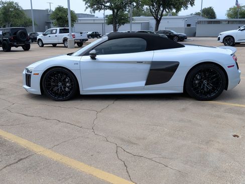 Used 2018 Audi R8 V10 plus AWD/4WD image 6