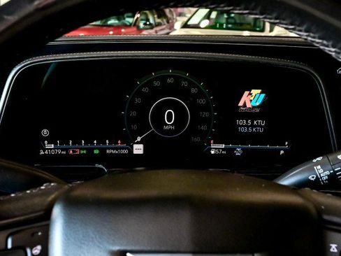 Used 2022 Cadillac Escalade ESV Sport image 40