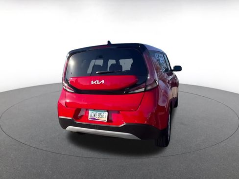 Used 2025 Kia Soul LX w/ LX Technology Package image 11