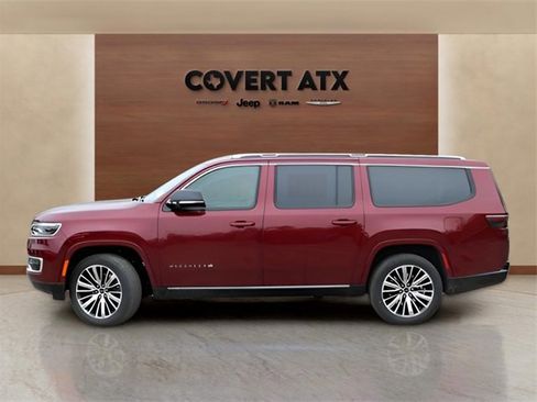 New 2025 Jeep Wagoneer L Series II image 2