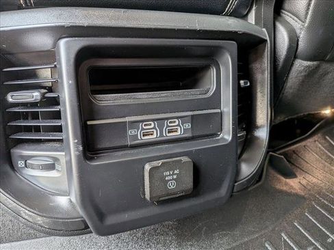 Used 2022 RAM 1500 Laramie AWD/4WD image 16