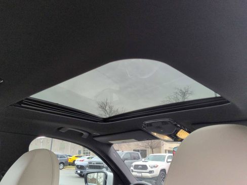 Certified 2023 BMW 330i xDrive Sedan w/ Premium Package image 23