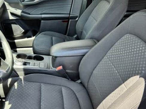 Used 2023 Ford Escape Active FWD image 7