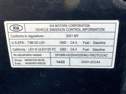 Used 2021 Kia Stinger GT-Line w/ Sun & Sound Package RWD image 22