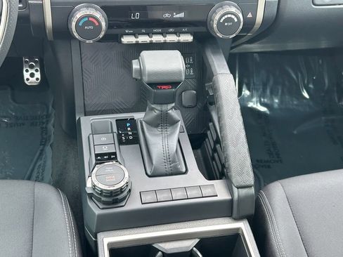 Certified 2026 Toyota Tacoma TRD Sport AWD/4WD image 21