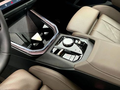 Used 2025 BMW X3 xDrive30i w/ Premium Package image 17