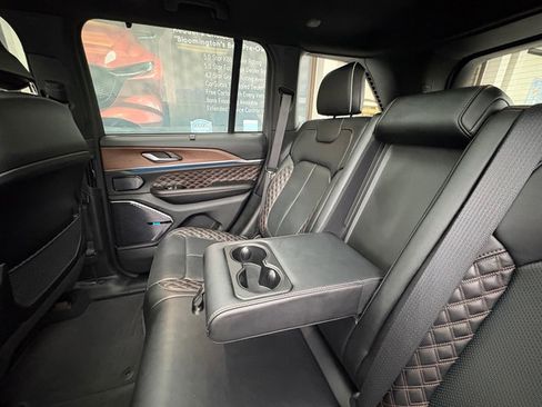 Used 2022 Jeep Grand Cherokee Summit w/ Luxury Tech Group V image 19