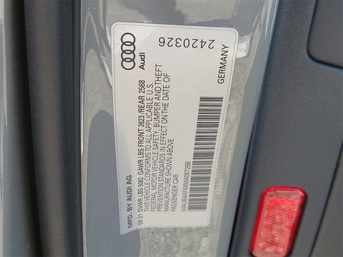 Used 2021 Audi S4 Premium Plus image 31