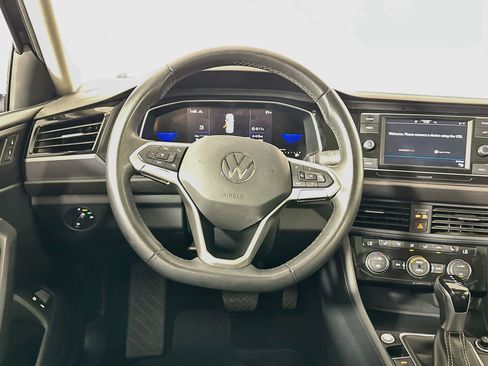 Used 2024 Volkswagen Jetta SE w/ Panoramic Sunroof Package FWD image 18