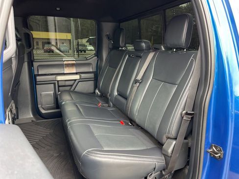 Used 2022 Ford F350 Lariat w/ Black Appearance Package image 21