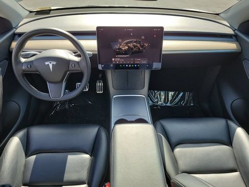 Used 2022 Tesla Model Y Long Range AWD/4WD image 12