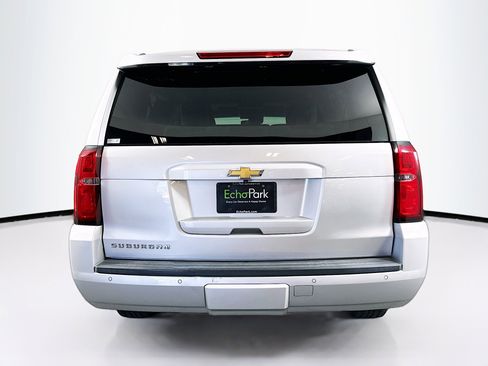 Used 2018 Chevrolet Suburban LT AWD/4WD image 7