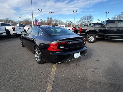 Used 2019 Volvo S90 T6 Momentum w/ Advanced Package image 5