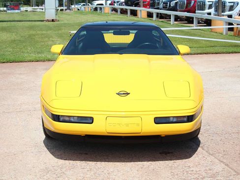 Used 1995 Chevrolet Corvette Coupe RWD image 3