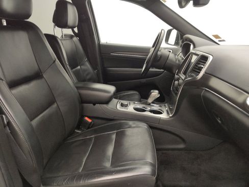 Used 2018 Jeep Grand Cherokee Limited w/ Luxury Group II AWD/4WD image 21