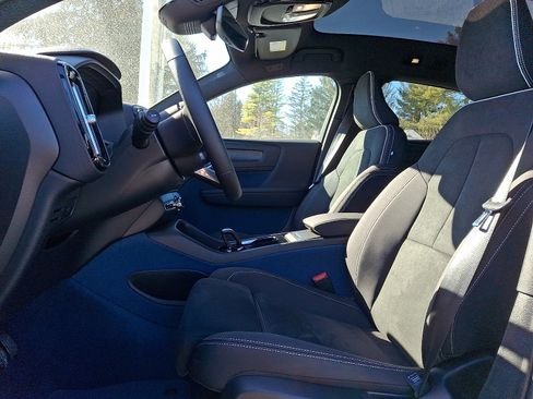 Certified 2023 Volvo C40 P8 Recharge Ultimate AWD/4WD image 13
