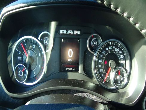 Certified 2024 RAM 2500 Big Horn w/ Off Road Package AWD/4WD image 26