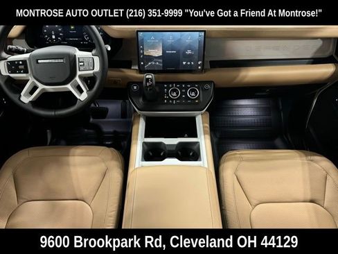 New 2025 Land Rover Defender 110 X-Dynamic SE image 27