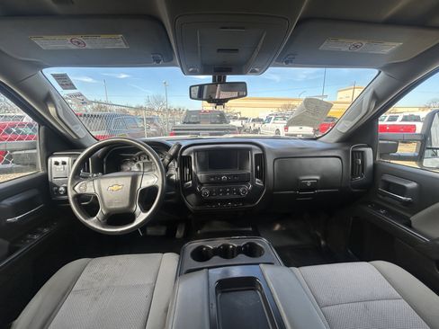Used 2019 Chevrolet Silverado 2500 W/T w/ WT Convenience Package image 7
