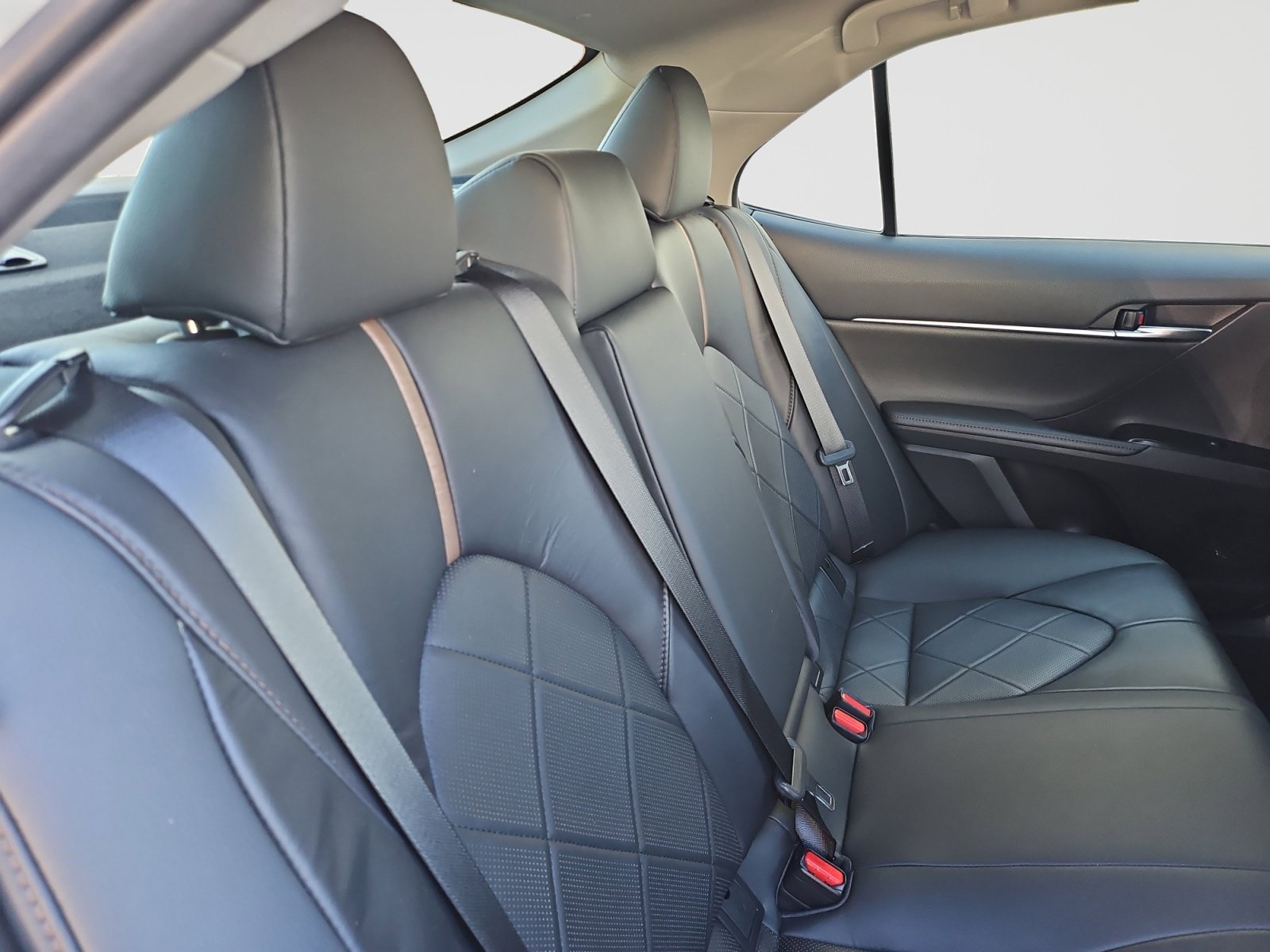 Used 2019 Toyota Camry XLE FWD image 43