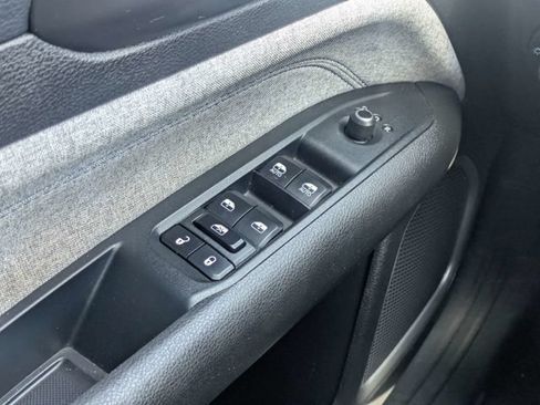 Used 2024 Jeep Compass Latitude AWD/4WD image 23