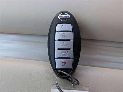 Used 2018 Nissan Murano Platinum image 32