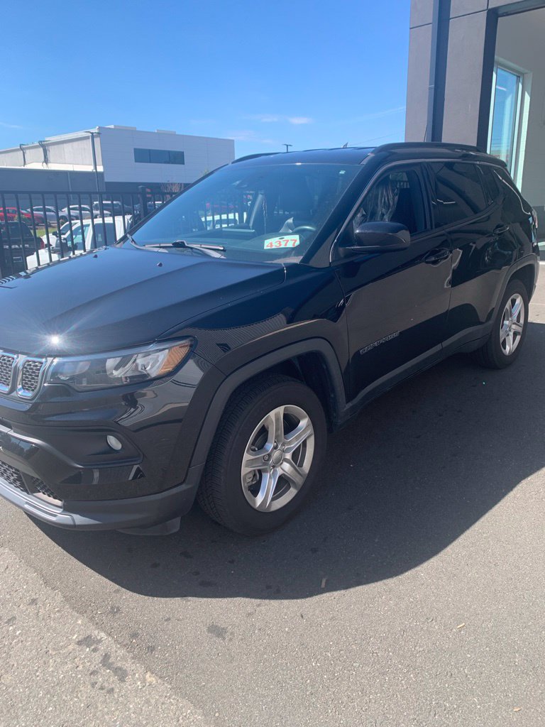 Certified 2023 Jeep Compass Latitude AWD/4WD image 8