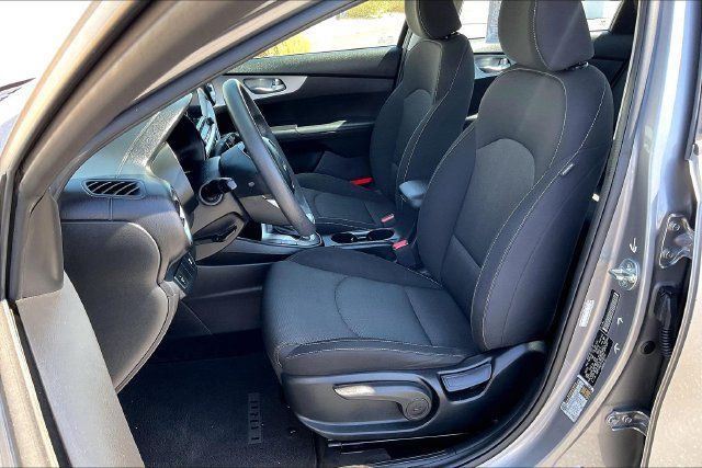 Used 2023 Kia Forte LXS FWD image 24