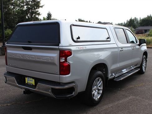 Used 2020 Chevrolet Silverado 1500 LT w/ Convenience Package AWD/4WD image 4