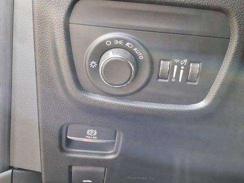 New 2026 Jeep Grand Cherokee Altitude image 22