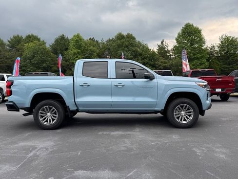 New 2025 Chevrolet Colorado LT w/ LT Convenience Package RWD image 2
