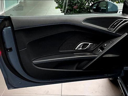 Used 2022 Audi R8 V10 performance image 14