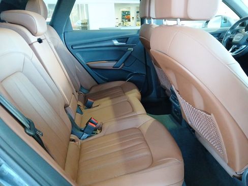 Used 2022 Audi Q5 2.0T Premium w/ Convenience Package image 28