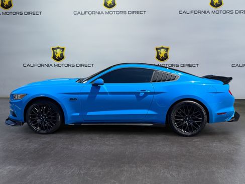 Used 2017 Ford Mustang GT w/ GT Performance Package RWD image 2