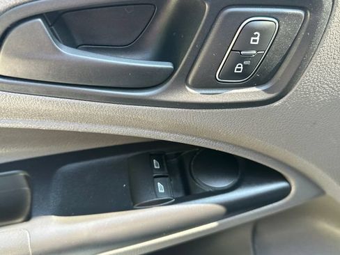 Used 2022 Ford Transit Connect XL FWD image 19