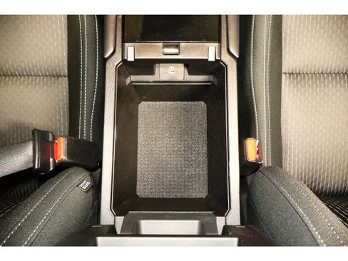 Used 2025 Mitsubishi Outlander ES image 29