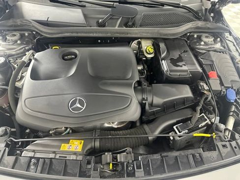 Used 2018 Mercedes-Benz GLA 250 4MATIC image 11