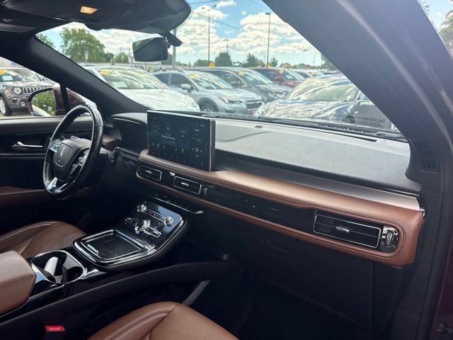 Used 2023 Lincoln Nautilus Reserve w/ Equipment Group 201A AWD/4WD image 19
