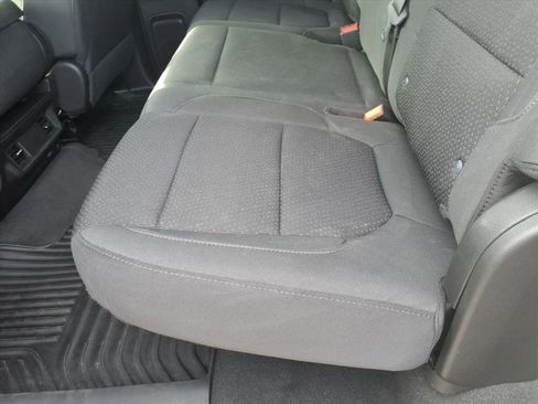 Used 2023 Chevrolet Silverado 2500 Custom w/ Custom Convenience Package image 21