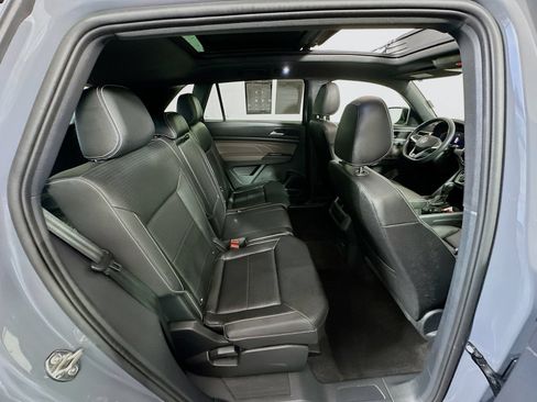 Used 2023 Volkswagen Atlas Cross Sport SEL R-Line AWD/4WD image 29