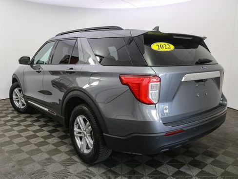 Used 2022 Ford Explorer XLT AWD/4WD image 7