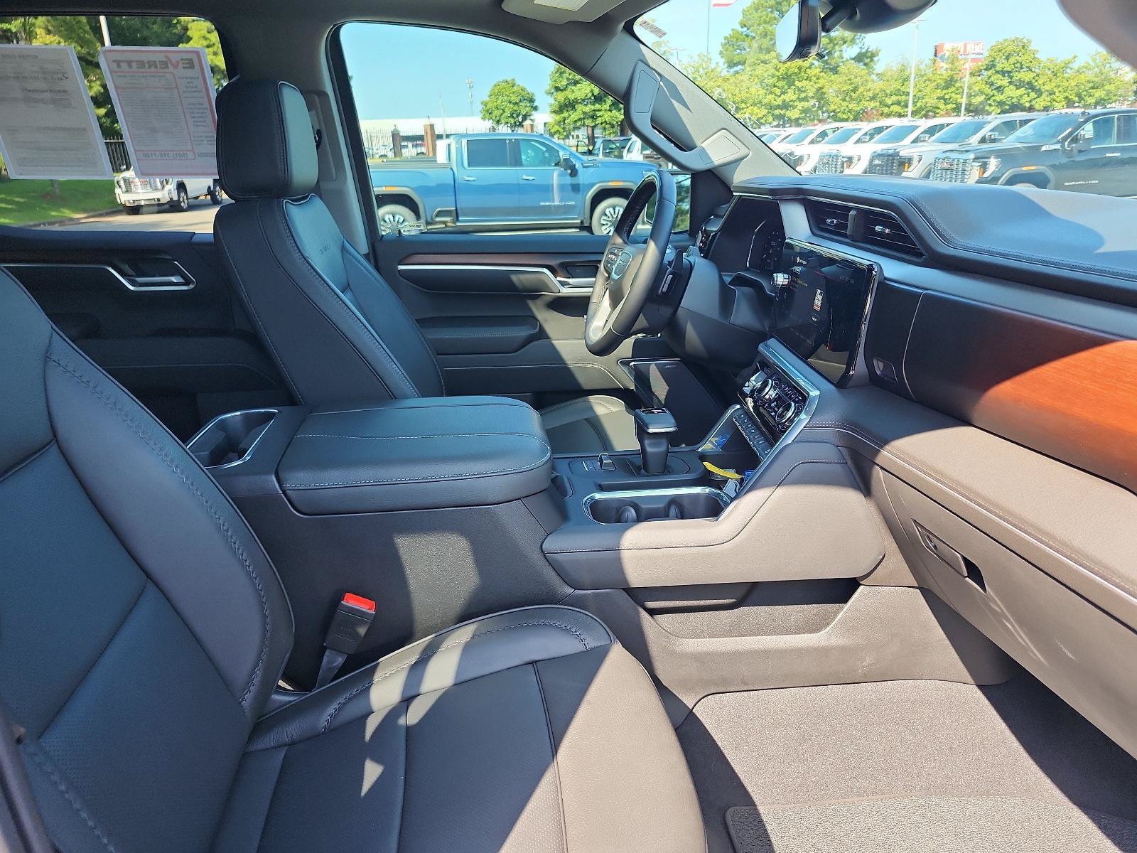 Used 2026 GMC Sierra 1500 Denali AWD/4WD image 9