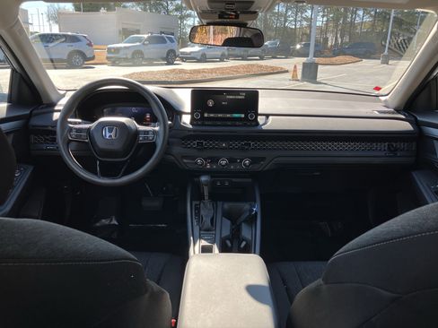 Used 2025 Honda Accord LX image 32