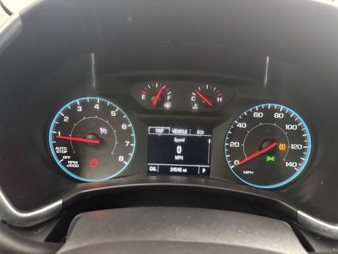 Used 2020 Chevrolet Equinox LS image 30